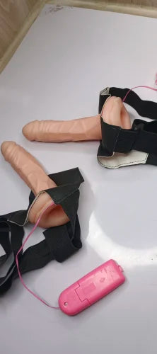 Realistic Silicone Wearable Vibrator with Remote Control